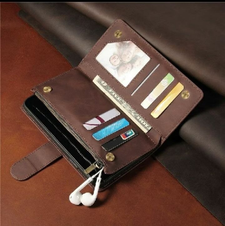 Slot Kartu & Kompartemen Dompet